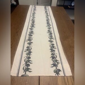 Elegant H&M Home Table Runner